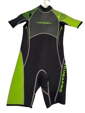 Scubapro Rebel Shorty 2mm wetsuit, Sz L